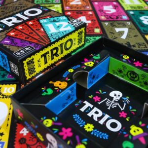 Trio juego de mesa en español Devir componentes