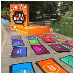 Little secret juego de mesa en español Nostromo componentes