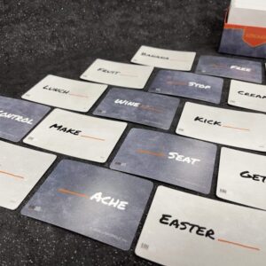 Cartas del juego de mesa Blank Slate en Inglés por la editorial Steamforged Games