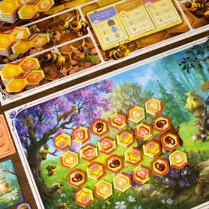 Tablero y componentes del juego de mesa Honey Buzz en Español por la editorial Maldito Games