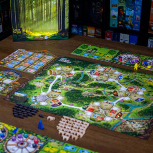 Componentes del juego de mesa Selva Negra en Español por la editorial Maldito Games