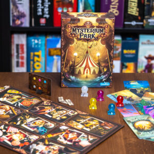 Cartas y componentes del juego de mesa Mysterium Park en Español por la editorial Asmodee