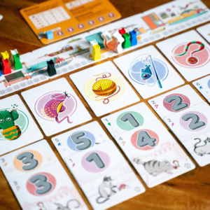 Componentes del juego de mesa Cat Between Us en Español por la editorial Delirium Games